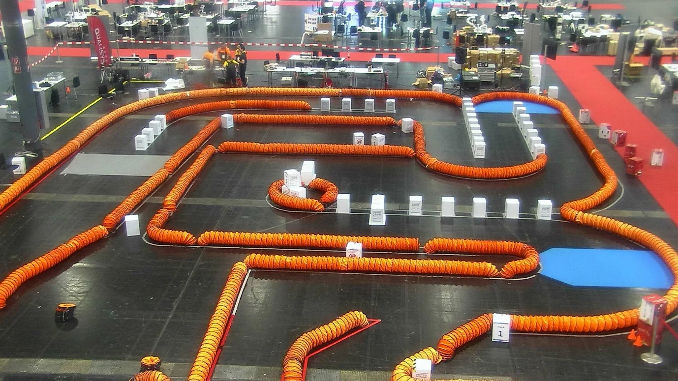 2026 年维也纳 ICRA RoboRacer 国际竞速现场赛道